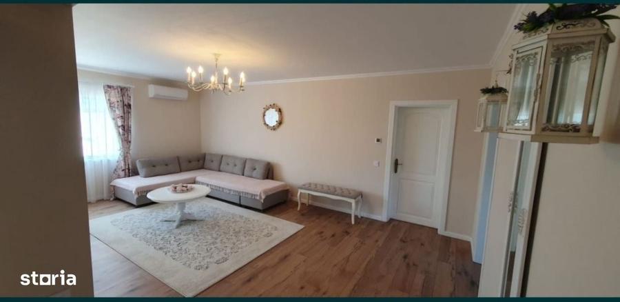 Casă cu 3 camere cu Teren 695 Mp în Central