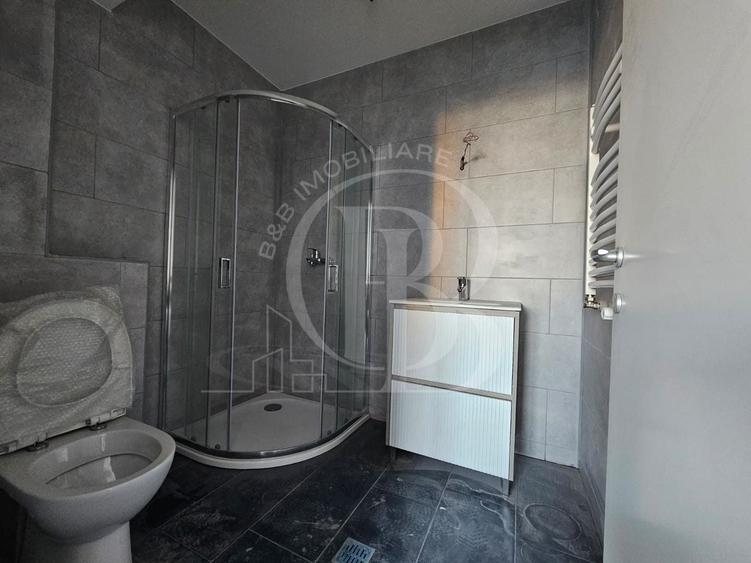 Apartament cu 3 camere semidecomandat în Theodor Pallady