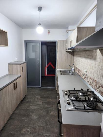 Apartament cu 2 camere decomandat, mobilat în Podu Roș — fotografia 2