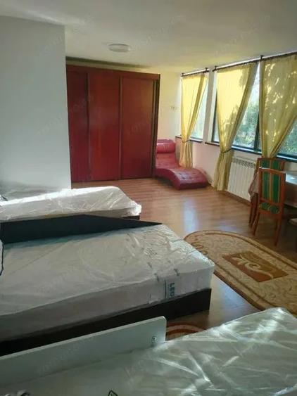 Casă cu Teren 1900 Mp în Glina