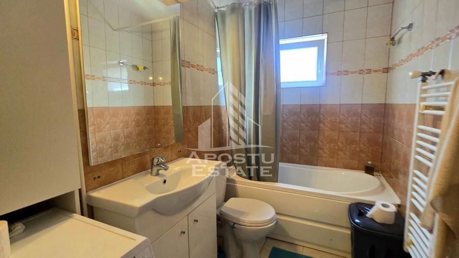 Apartament cu 3 camere decomandat, mobilat în Aradului