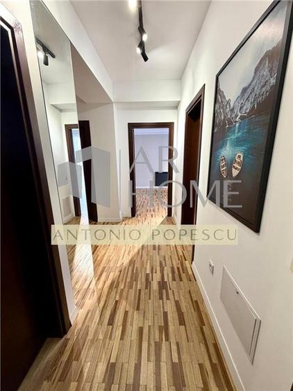 Apartament cu 3 camere decomandat, mobilat în P-ța Mihai Viteazu