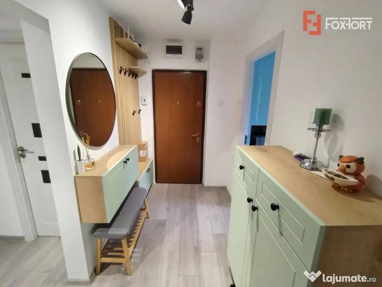 Apartament cu 3 camere decomandat în P-ța Doina