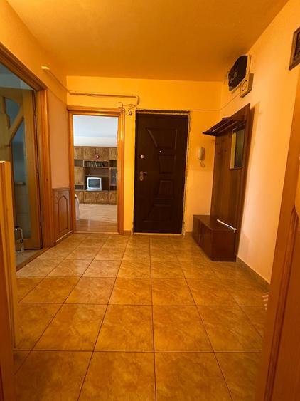 Apartament cu 2 camere decomandat în Radu Negru