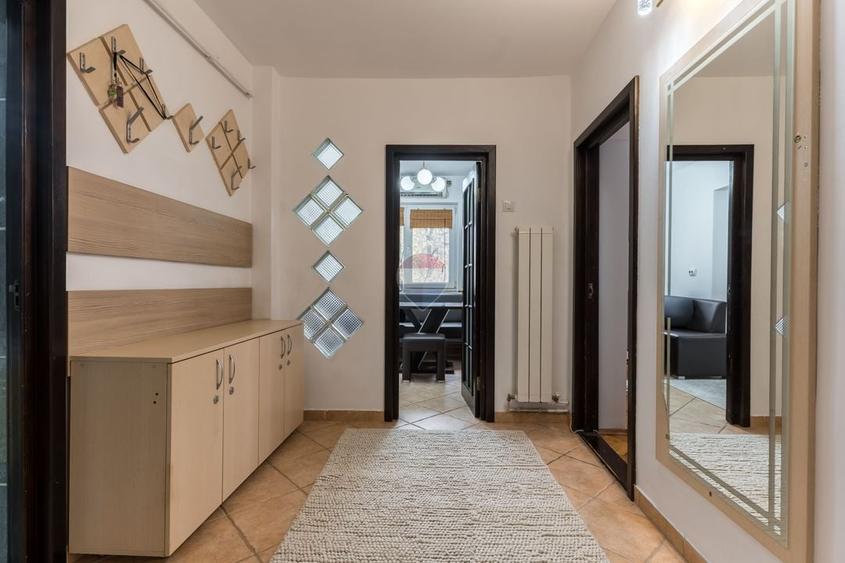 Apartament cu 3 camere decomandat, mobilat în Ultracentral