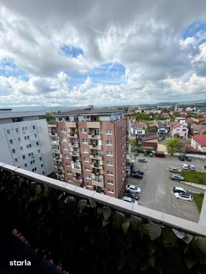 Apartament cu 4 camere decomandat în Iris