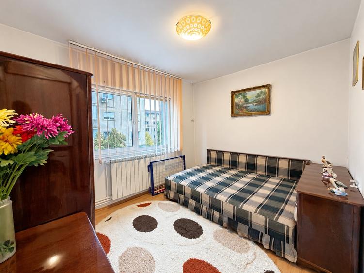 Apartament cu 2 camere semidecomandat în Inel I