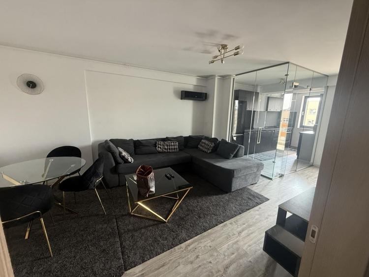 Apartament cu 2 camere semidecomandat în Timpuri Noi