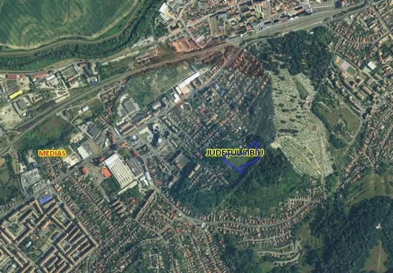 Teren de 15320 mp, în Central