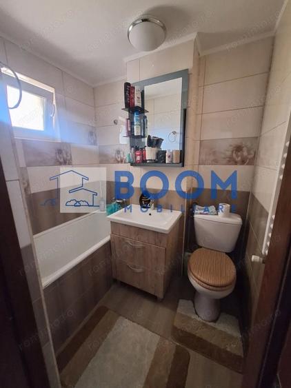 Apartament cu 3 camere semidecomandat în Ostroveni