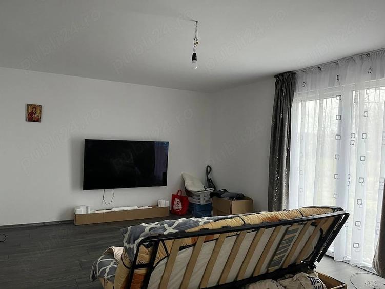 Casă cu Teren 2000 Mp în Smeeni