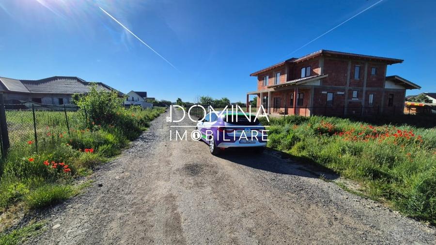 Teren Construcții intravilan de 3765 mp, în Vest