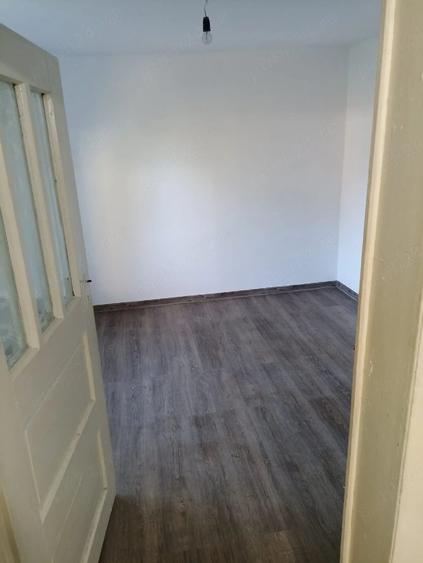 Casă cu 3 camere cu Teren 1877 Mp în Movila