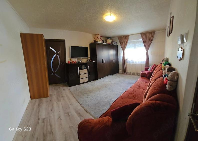 Apartament cu 2 camere semidecomandat în Noua