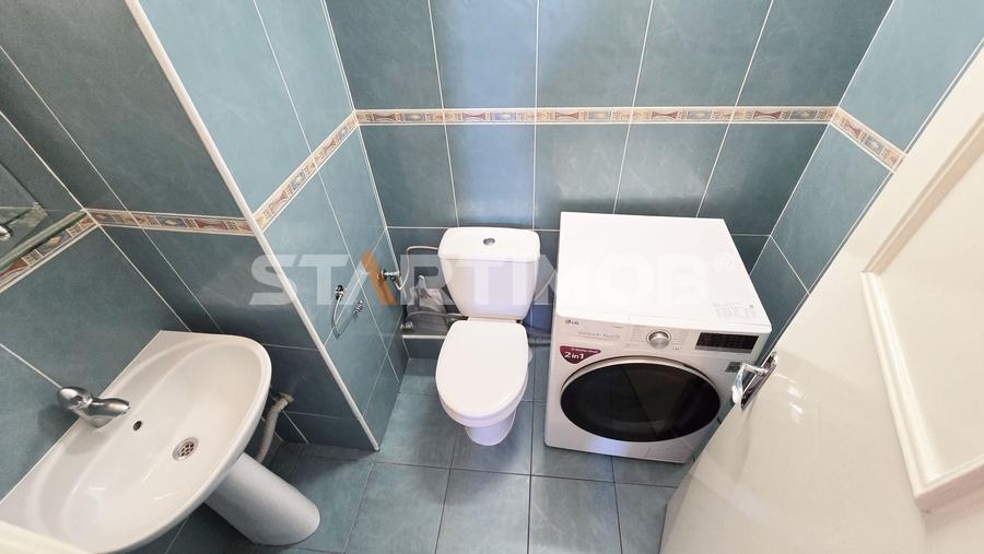 Apartament cu 3 camere decomandat în 13 Decembrie