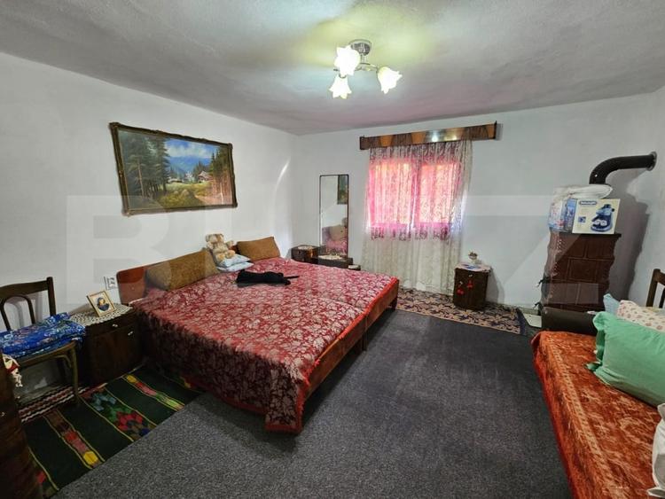 Casă individuală cu 7 camere cu Garaj în Nemeși