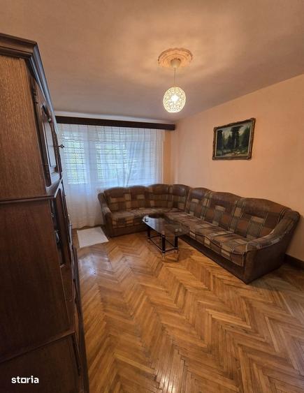 Apartament cu 3 camere în Brazda lui Novac