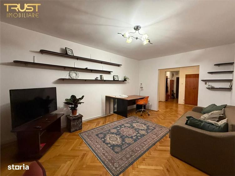 Apartament cu 4 camere în Zorilor
