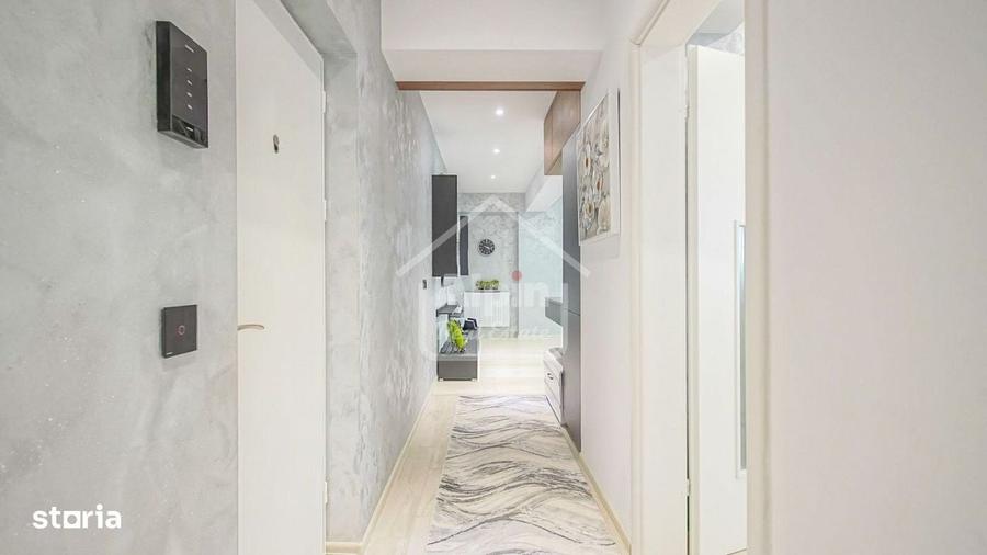 Apartament cu 4 camere decomandat în Tractorul