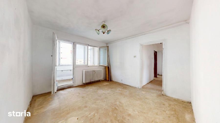 Apartament cu 4 camere decomandat în Rahova