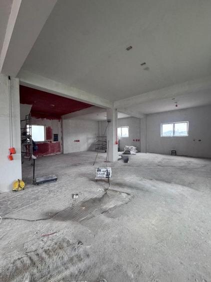 Spațiu comercial, de 240 mp, în Vicovu de Sus