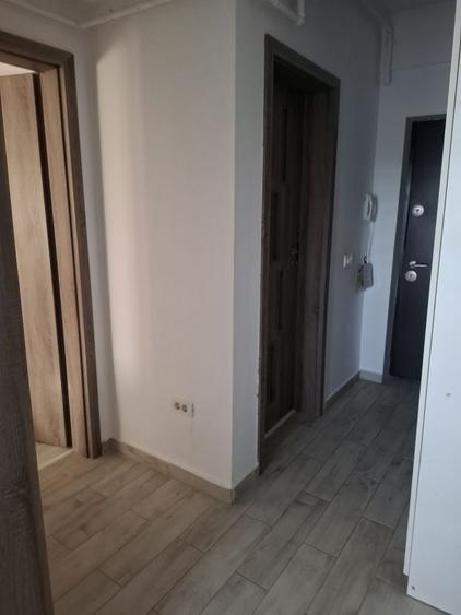 Apartament cu 2 camere semidecomandat în Titan