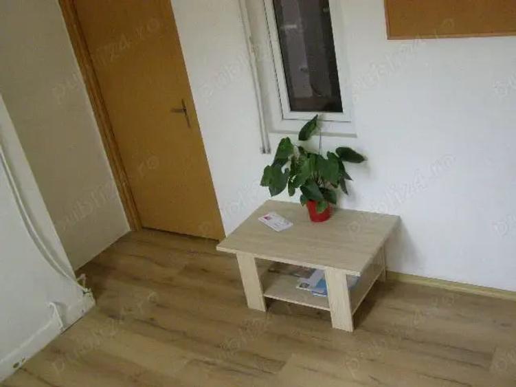 Spațiu comercial, de 5 mp, în Central