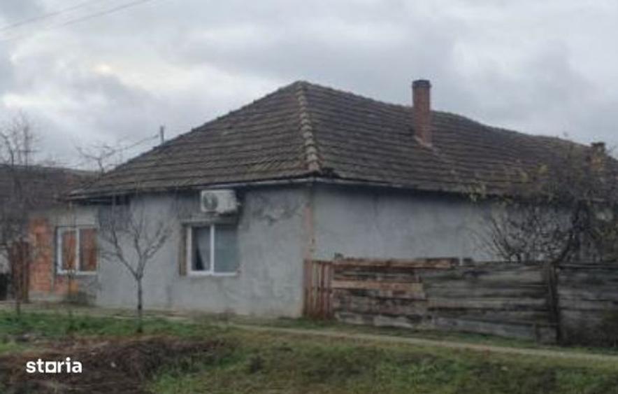 Casă cu 2 camere în Sintea Mare