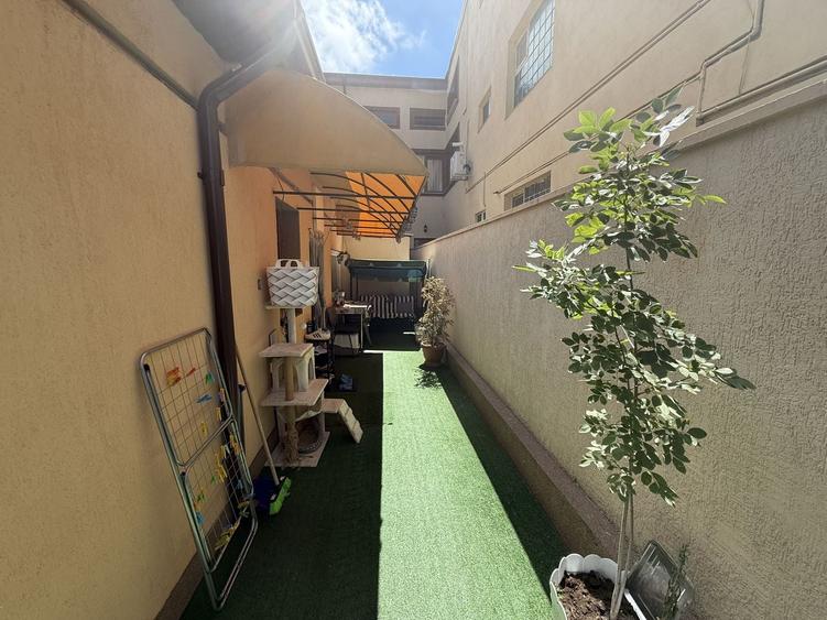 Casă individuală cu 3 camere cu Canalizare în Capitol