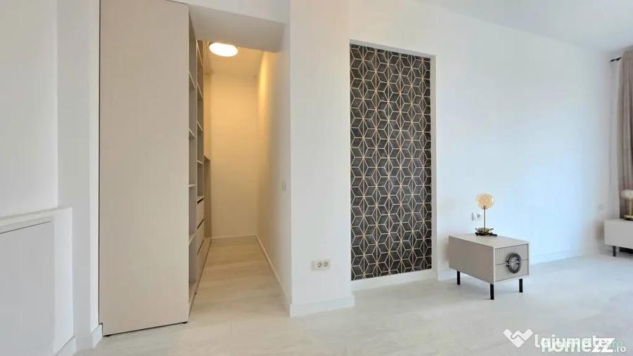 Apartament cu 5 camere semidecomandat în Fundeni