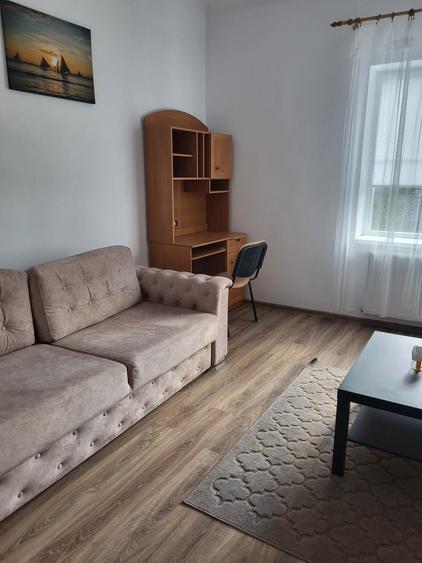 Garsonieră semidecomandată în Lotrioara
