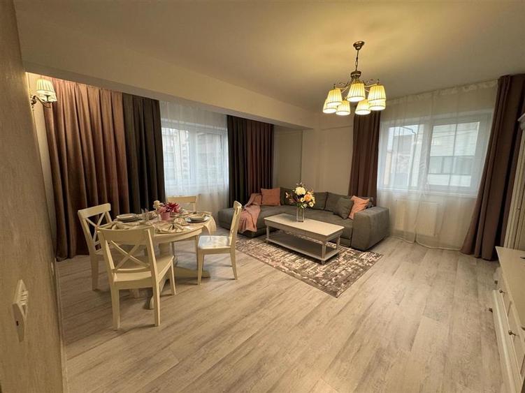 Apartament cu 2 camere decomandat în Cug