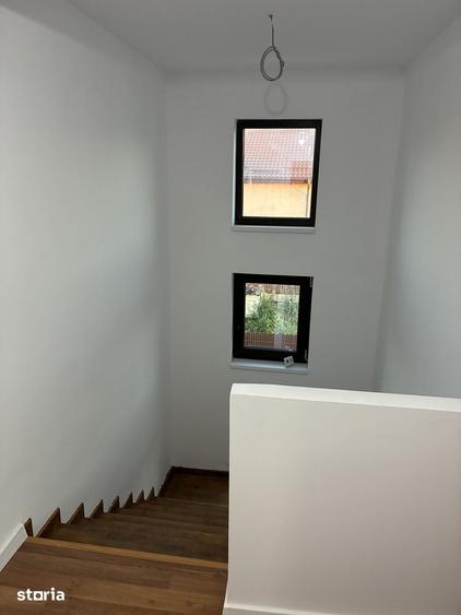 Casă cu 4 camere cu Teren 477 Mp în Central