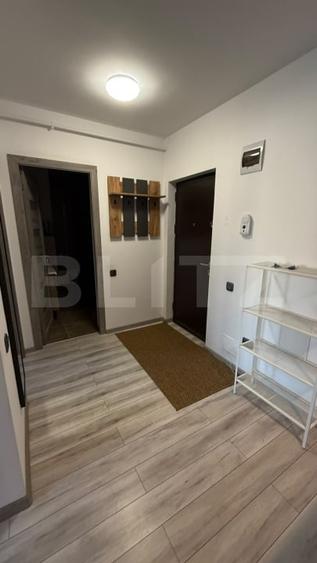 Apartament cu 2 camere semidecomandat, mobilat în Florești