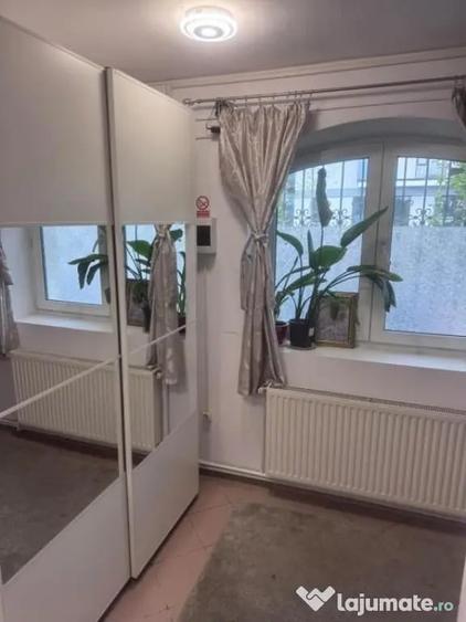 Casă cu 7 camere cu Teren 170 Mp în Cotroceni