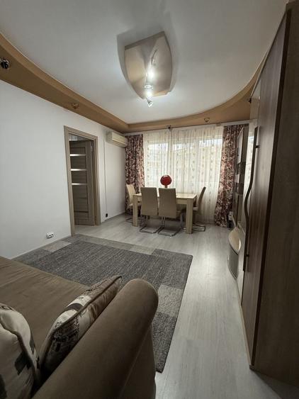 Apartament cu 3 camere semidecomandat în Exercițiu