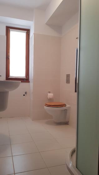Apartament cu 3 camere decomandat în Calea Dumbrăvii