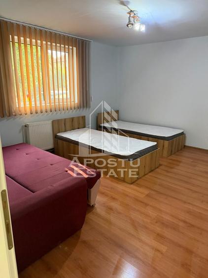 Apartament la casa cu 2 camere, curte proprie, Ghiroda - 5