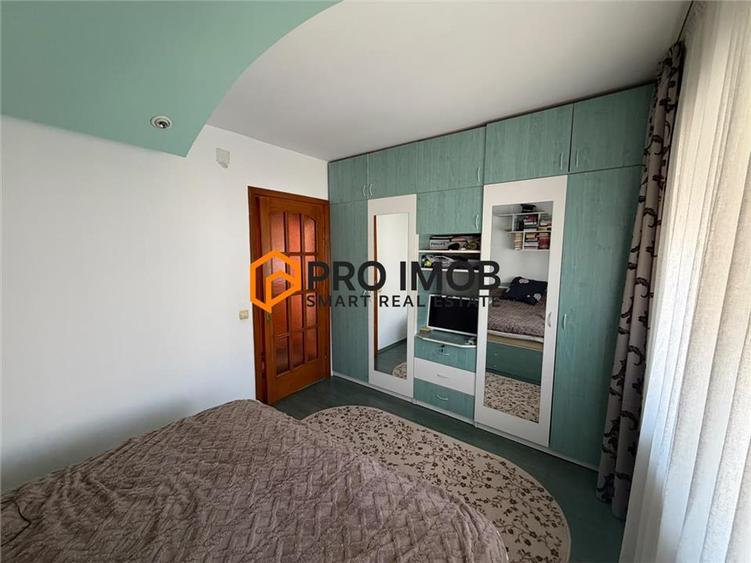 Apartament cu 3 camere decomandat, mobilat în 1 Decembrie