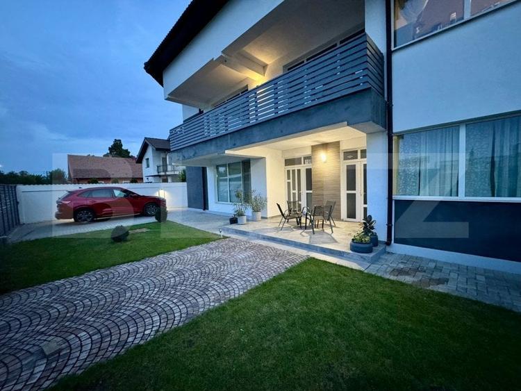 Apartament cu 3 camere decomandat, mobilat în Cârcea