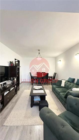 Apartament cu 3 camere decomandat în Km 4