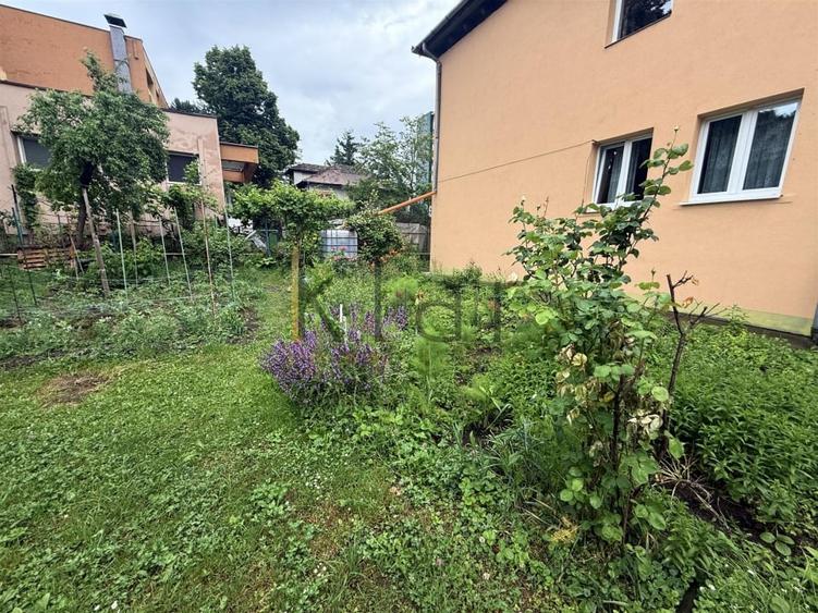 Apartament cu 2 camere decomandat în Central — fotografia 1