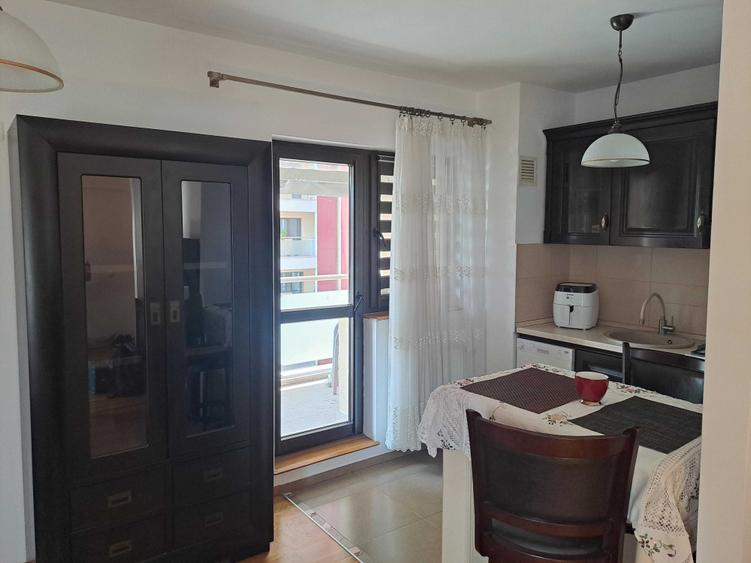 Apartament cu 2 camere decomandat în Județean