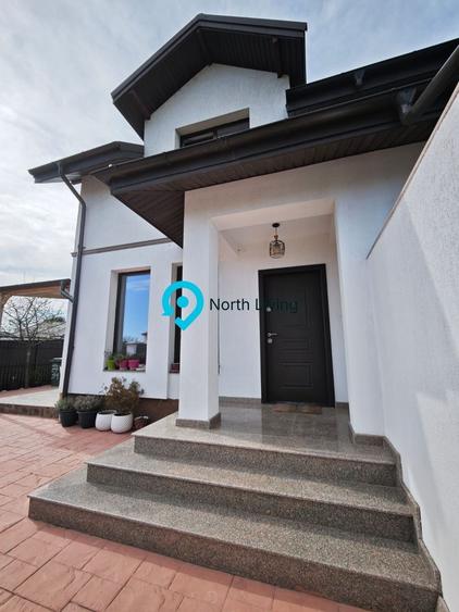 Duplex cu 4 camere cu Canalizare în Nord
