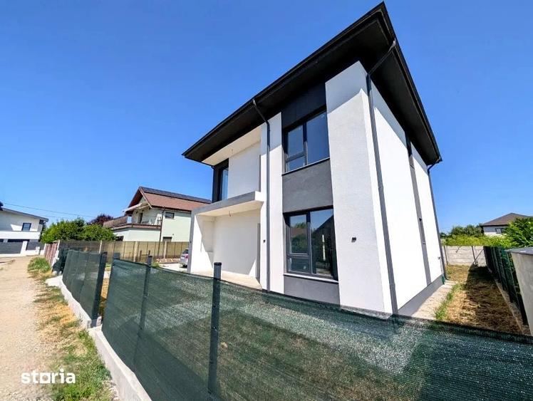 Casă cu 5 camere cu Teren 350 Mp în Central