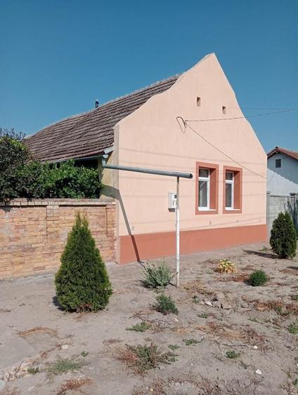 Casă cu 3 camere în Checea