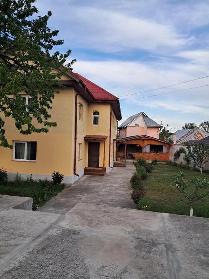 Casă cu Teren 440 Mp în 1 Mai