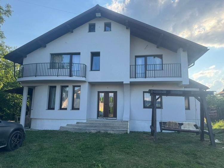 Casă cu 4 camere în Valea Cufundoasă