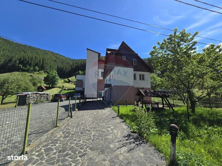 Casă cu 4 camere cu Teren 500 Mp în Moieciu