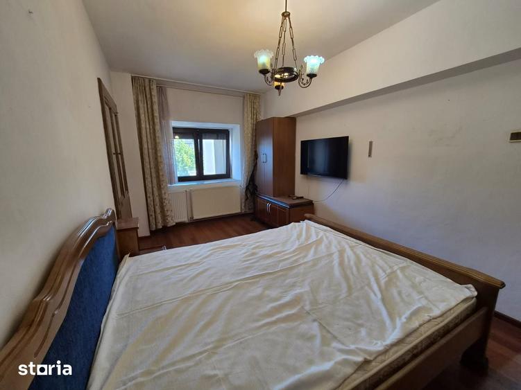 Apartament cu 2 camere decomandat în Energiei